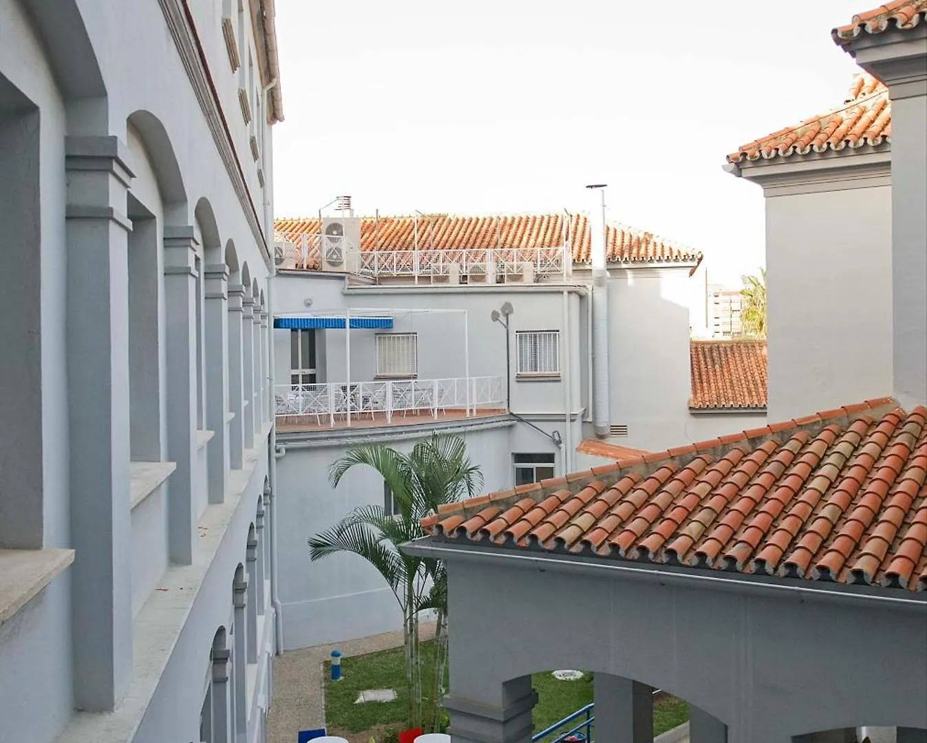אכסניה Albergue Inturjoven מאלגה