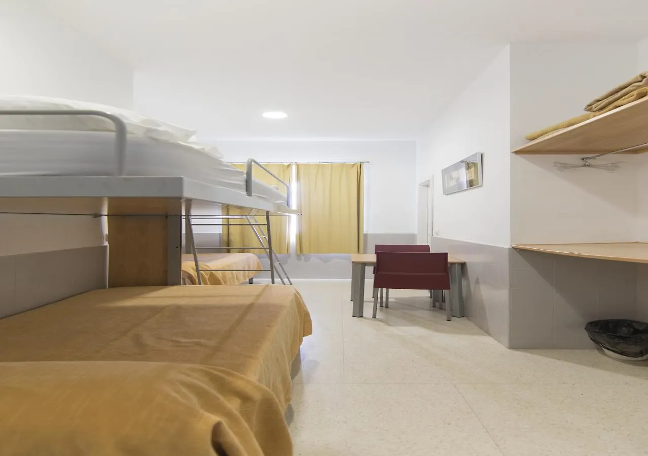 Hostel Albergue Inturjoven Malaga