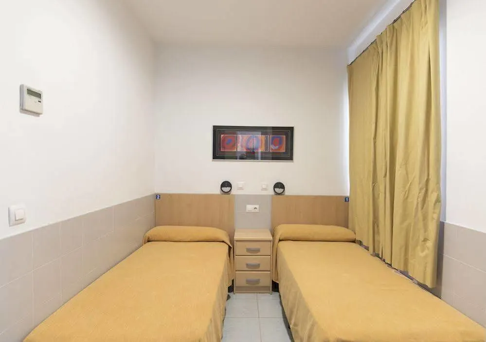Hostel Albergue Inturjoven Malaga